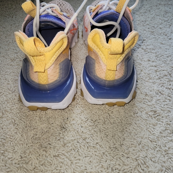 NIKE Fitness Shoe - Picture 4 of 5